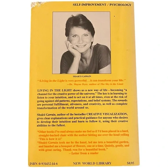 Living in the Light Guide to Personal and Planetary Transformation Shakti Gawain - Picture 3 of 6